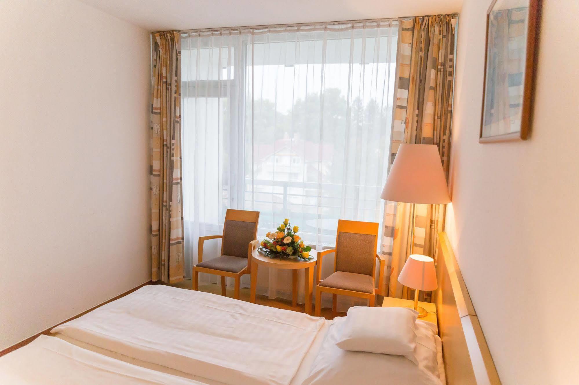 Hunguest Hotel Panorama Heviz Ngoại thất bức ảnh